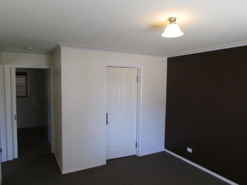 28 Thomas Street, Warracknabeal VIC 3393