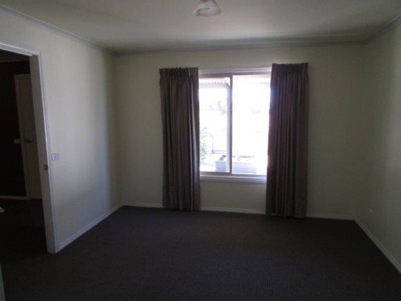 28 Thomas Street, Warracknabeal VIC 3393