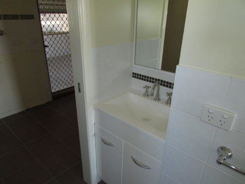 28 Thomas Street, Warracknabeal VIC 3393