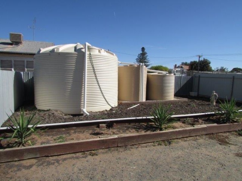 28 Thomas Street, Warracknabeal VIC 3393