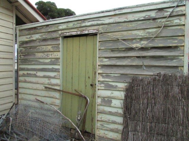 13 Molyneaux Street, Warracknabeal VIC 3393