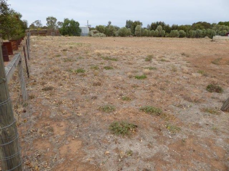 28 Sproats Lane, Donald VIC 3480