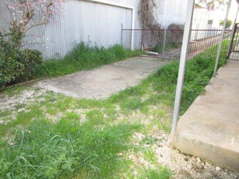 2/8 Mill Street, St Arnaud VIC 3478