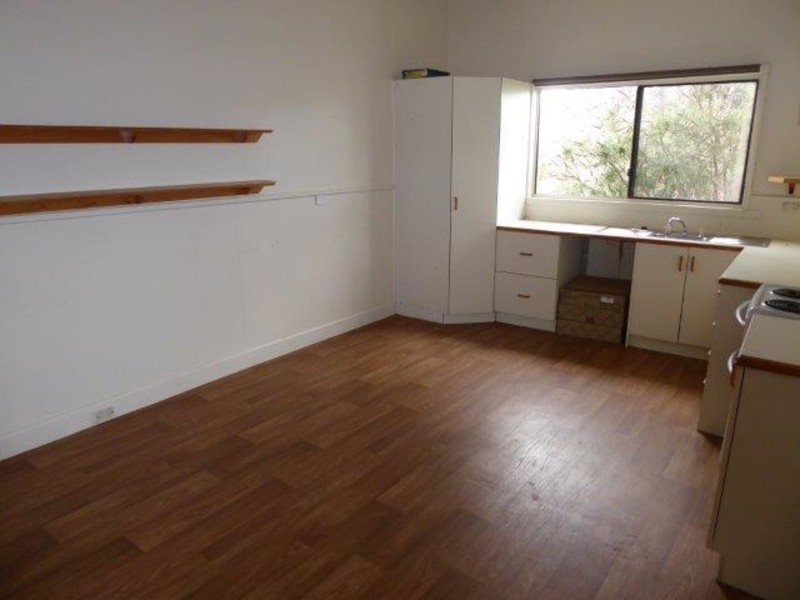 11 Shank Street, Warracknabeal VIC 3393