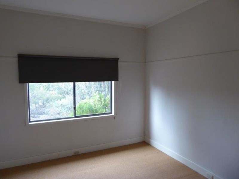 11 Shank Street, Warracknabeal VIC 3393