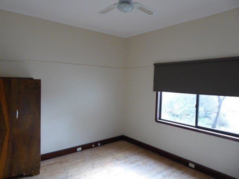 11 Shank Street, Warracknabeal VIC 3393