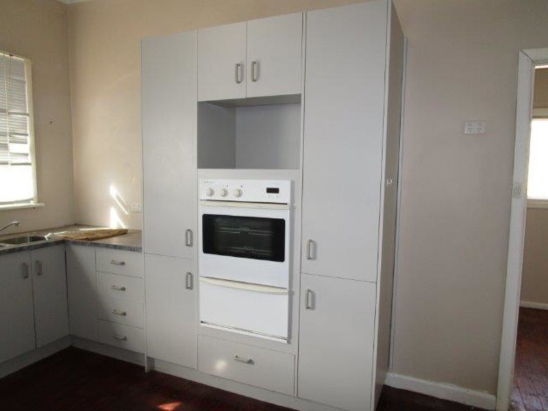 25 Devereux Street, Warracknabeal VIC 3393