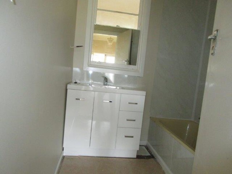 25 Devereux Street, Warracknabeal VIC 3393