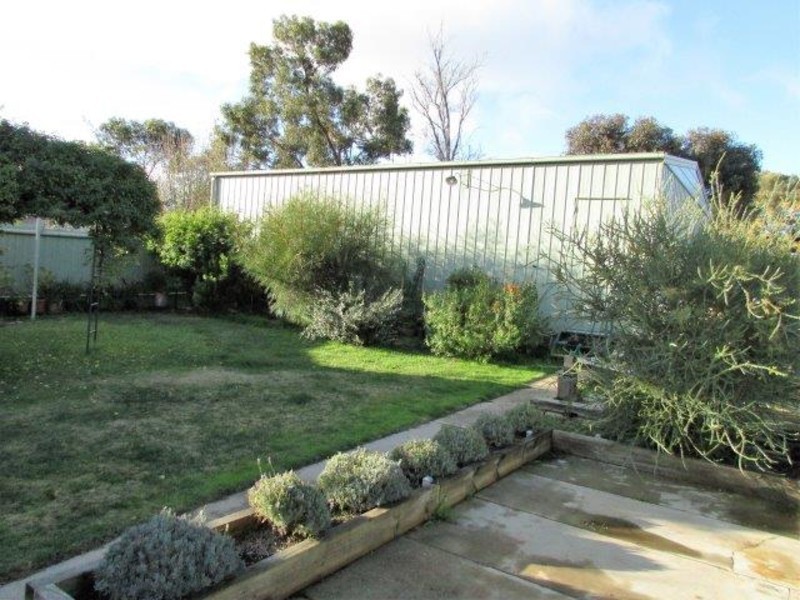 10 Clyde Street, St Arnaud VIC 3478