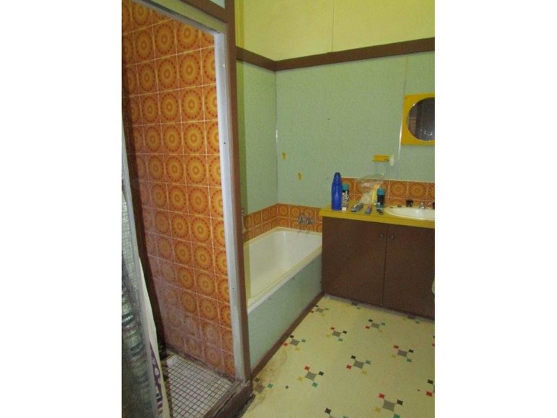 34 Cave Street, Donald VIC 3480