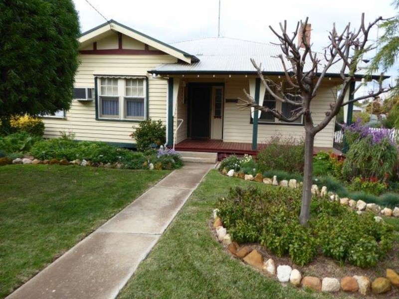 25 Deakin Street, Beulah VIC 3395