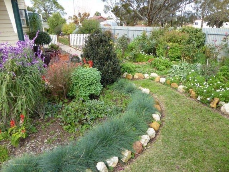 25 Deakin Street, Beulah VIC 3395