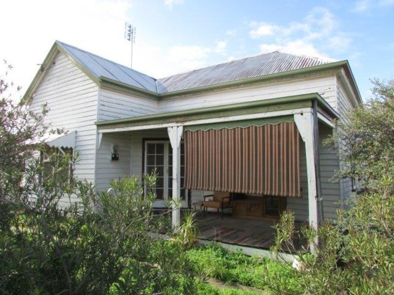 67 Devereux Street, Warracknabeal VIC 3393