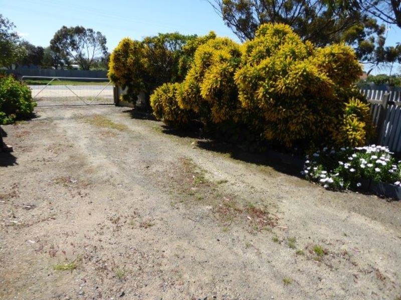 39 Church Street, Minyip VIC 3392