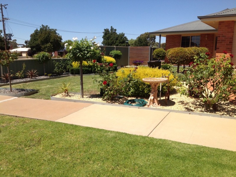 3 Athol Court, Donald VIC 3480