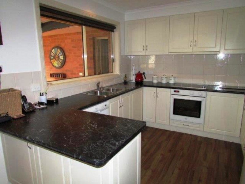 3 Athol Court, Donald VIC 3480