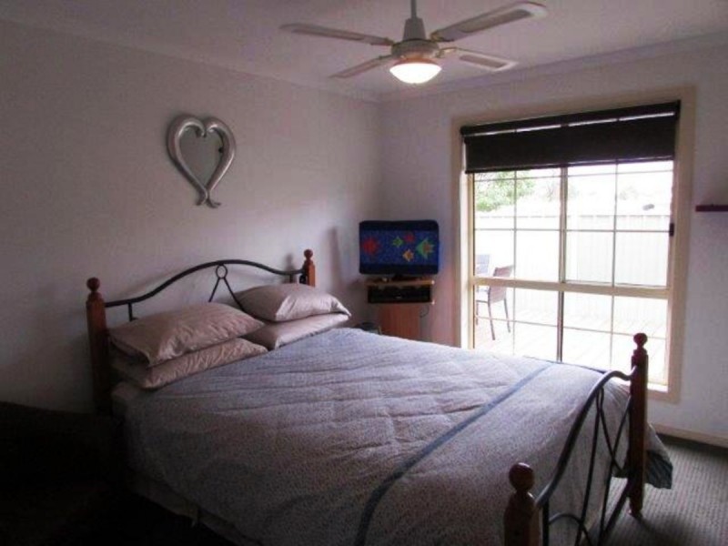 3 Athol Court, Donald VIC 3480