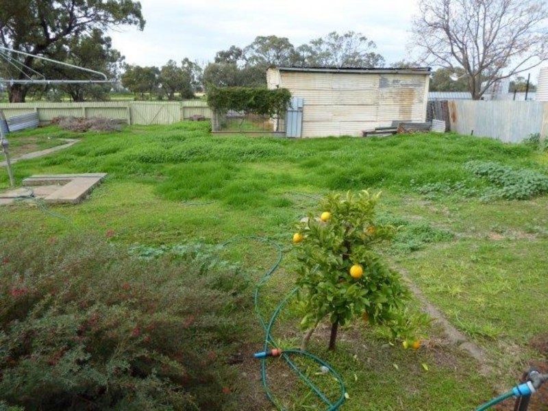 8 Hope Road, Hopetoun VIC 3396