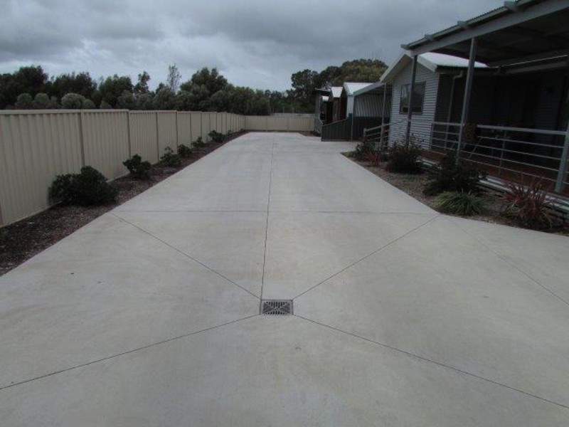 18 & 18a Sproats Lane, Donald VIC 3480