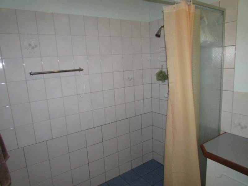 76 Lyle Street, Warracknabeal VIC 3393