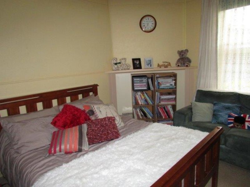 76 Lyle Street, Warracknabeal VIC 3393