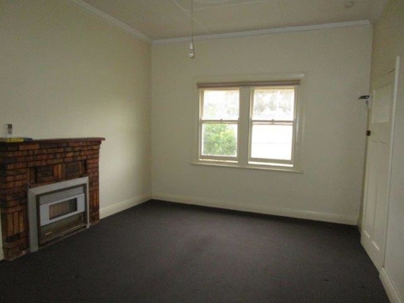 2 Kimberley Street, St Arnaud VIC 3478