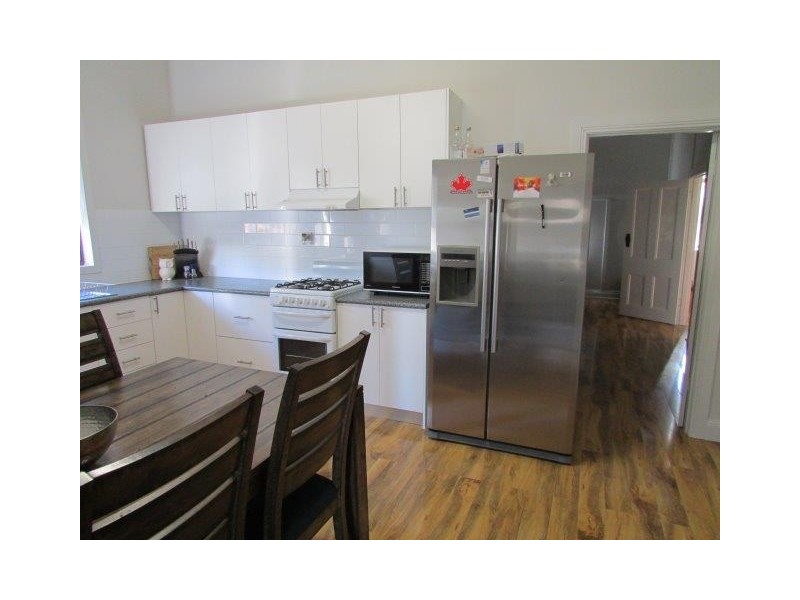 38 Anderson Street, Warracknabeal VIC 3393