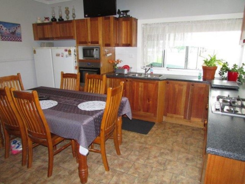 77 Lower Roy Street, Jeparit VIC 3423