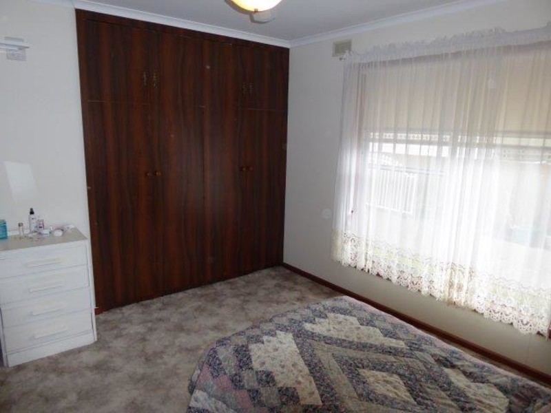 17 Woolcock Street, Warracknabeal VIC 3393