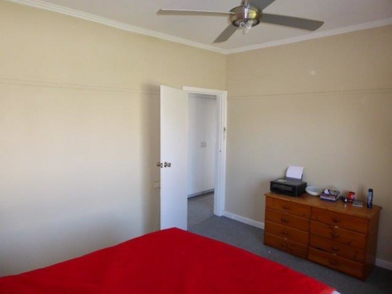 82 Jamouneau Street, Warracknabeal VIC 3393