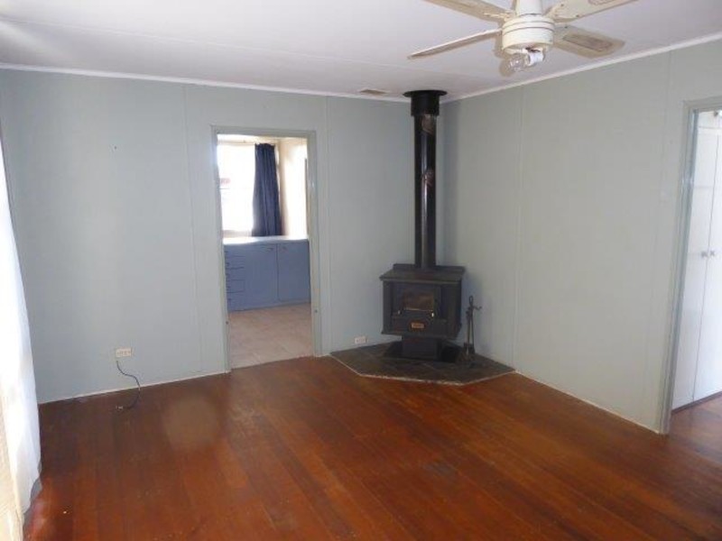 28 Gould Street, Warracknabeal VIC 3393