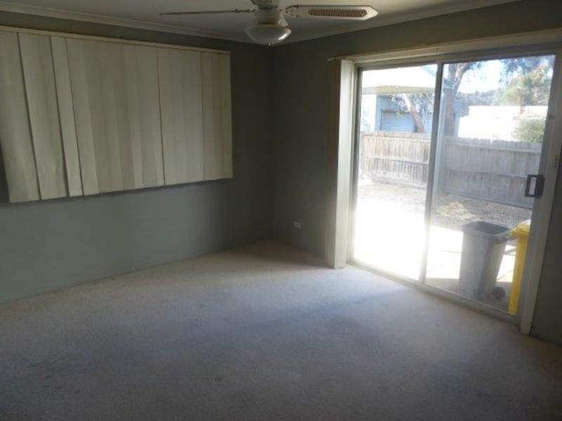 28 Gould Street, Warracknabeal VIC 3393