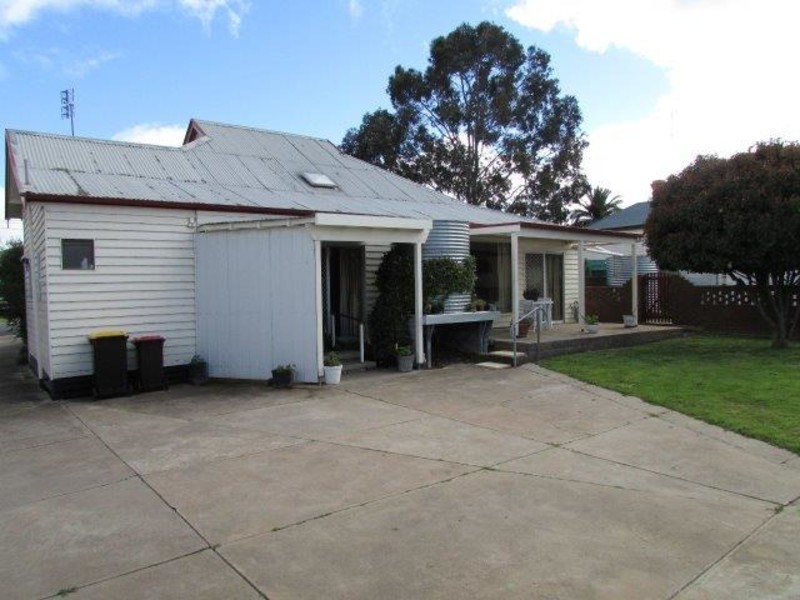 6 Wills Street, St Arnaud VIC 3478