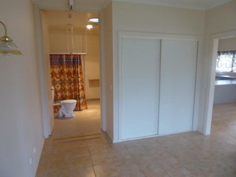 1/174 Woods Street, Donald VIC 3480