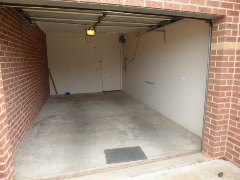 1/174 Woods Street, Donald VIC 3480