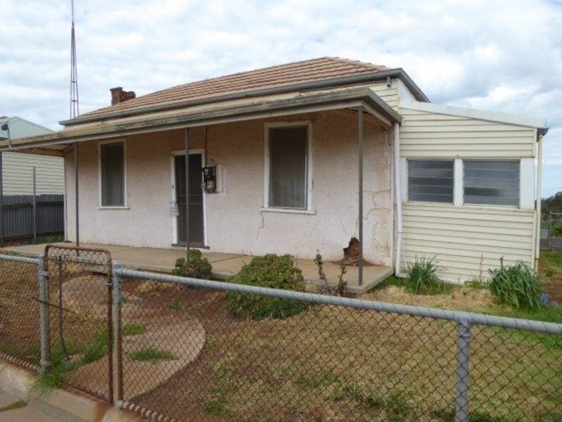 162 Woods Street, Donald VIC 3480