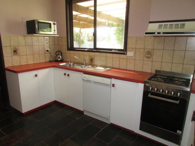 57 Anderson Street, Warracknabeal VIC 3393