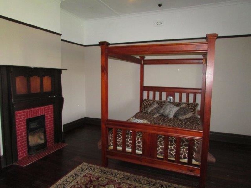 57 Anderson Street, Warracknabeal VIC 3393