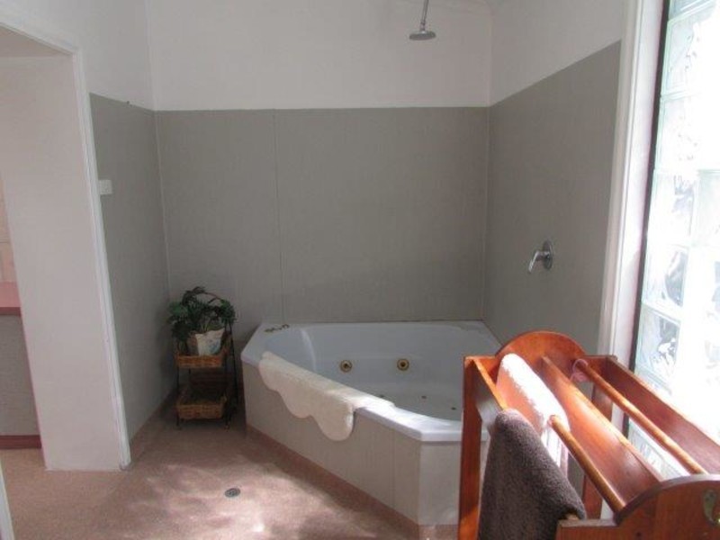 57 Anderson Street, Warracknabeal VIC 3393