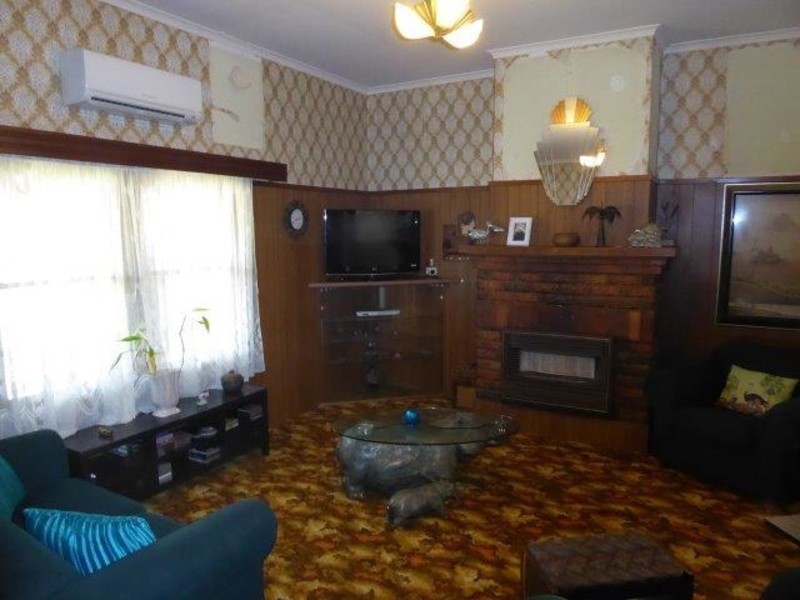 95 Jamouneau Street, Warracknabeal VIC 3393