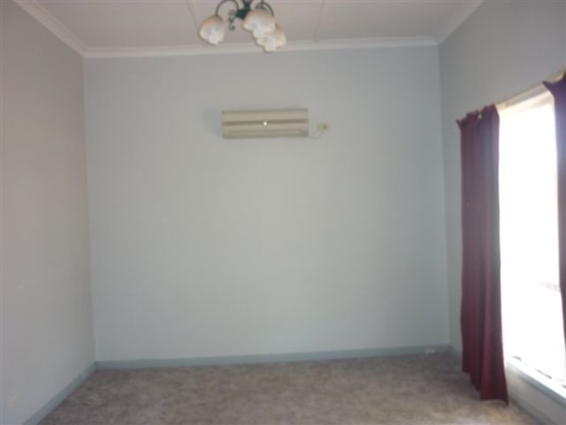 30 Walker Street, Donald VIC 3480