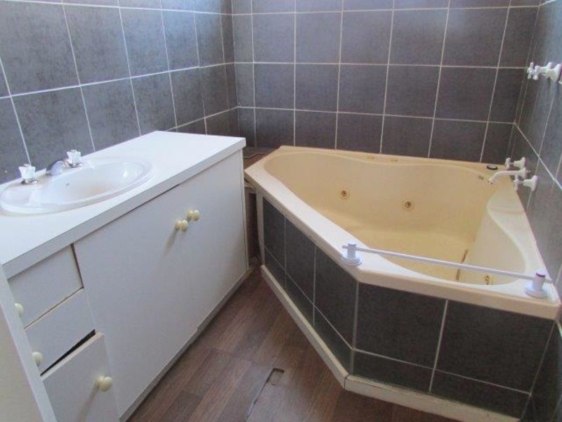 239 Scott Street, Warracknabeal VIC 3393