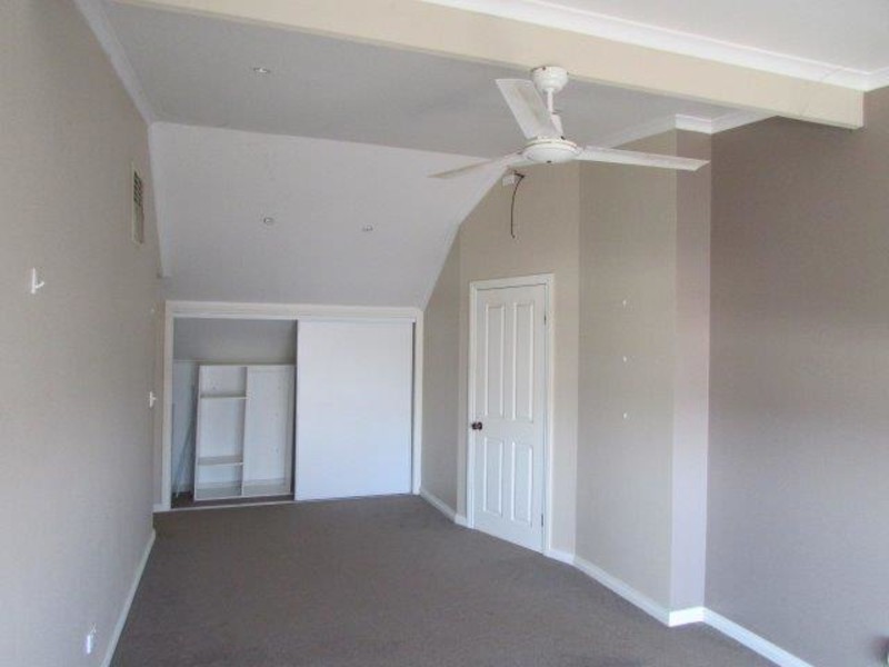 239 Scott Street, Warracknabeal VIC 3393