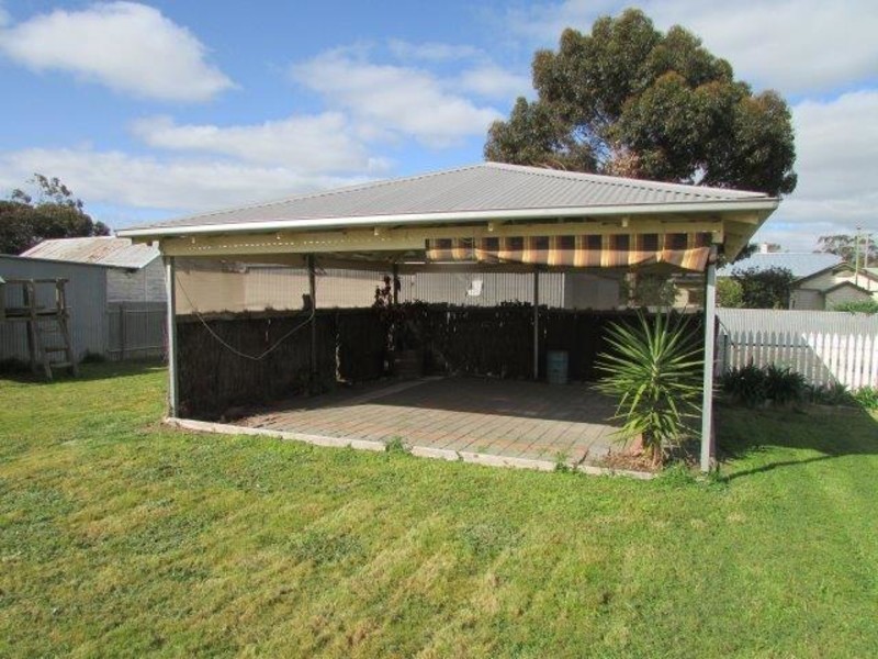 239 Scott Street, Warracknabeal VIC 3393