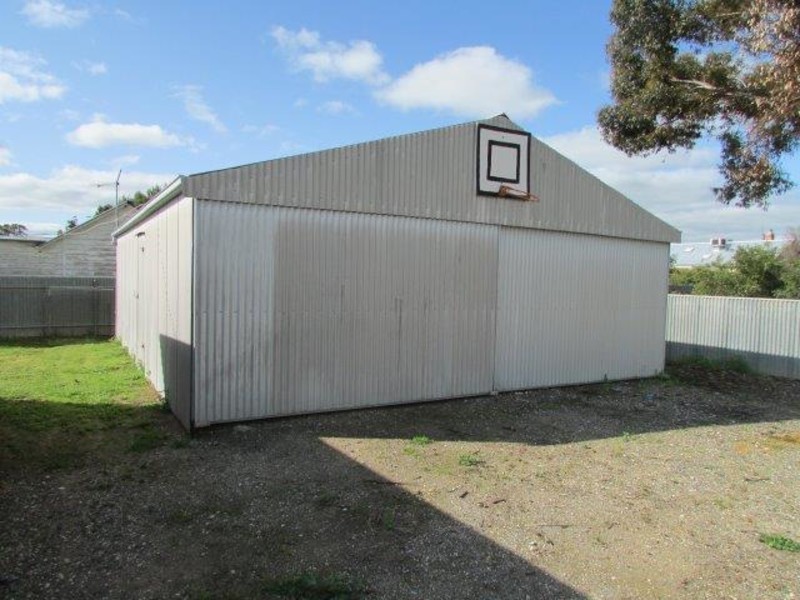 239 Scott Street, Warracknabeal VIC 3393