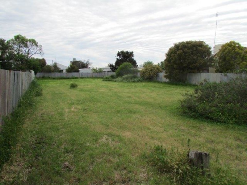 70 Lyle Street, Warracknabeal VIC 3393