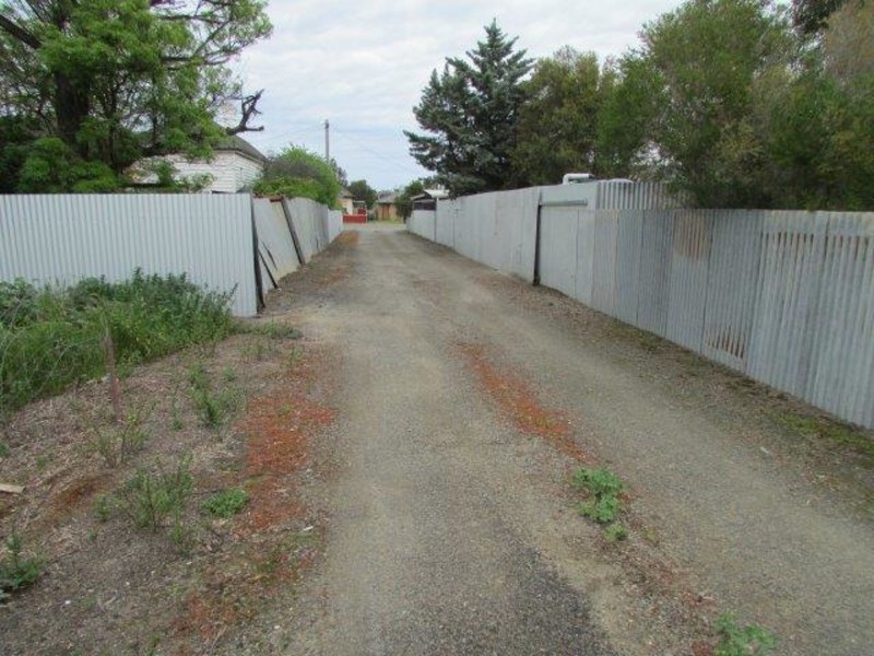 70 Lyle Street, Warracknabeal VIC 3393