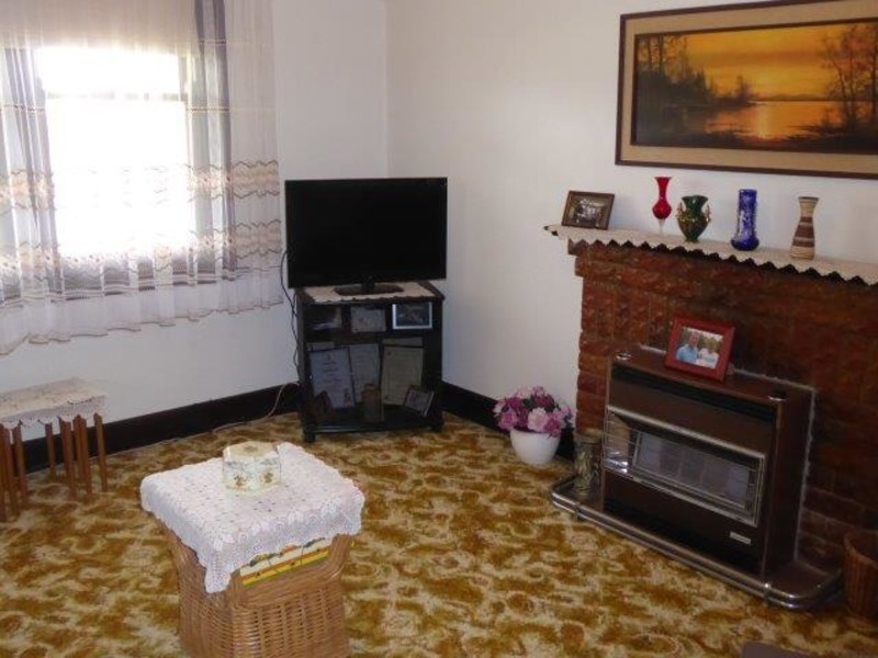 18 Beggs Street, Warracknabeal VIC 3393