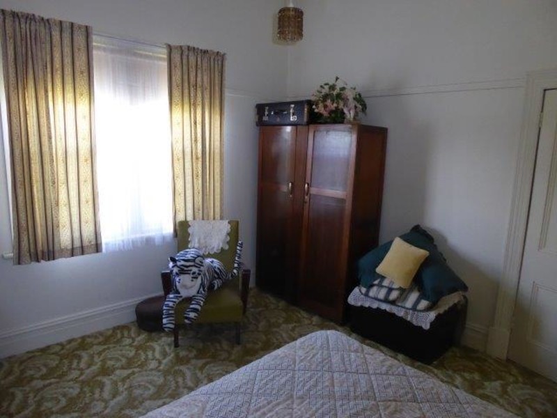 18 Beggs Street, Warracknabeal VIC 3393