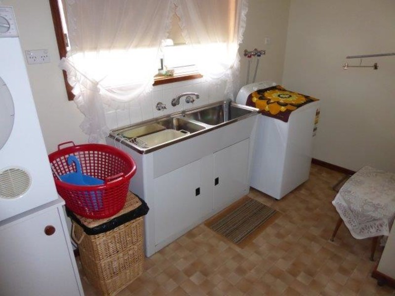 18 Beggs Street, Warracknabeal VIC 3393